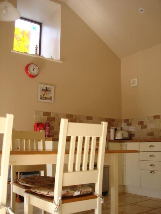 Creedy Meadow Barn *
